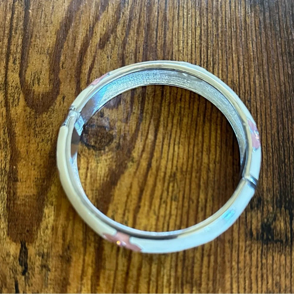 Bracelet ivory , pink flowers romantic, cottage feminine,prairie,victorian - Picture 7 of 8